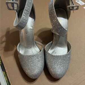 Dream Pairs Silver Glitter Heels